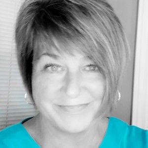 Meet your Posher, Adrienne